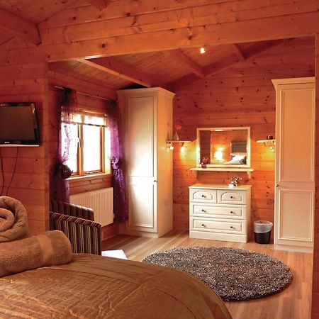 Mill Meadow Lodges Llanbister 외부 사진